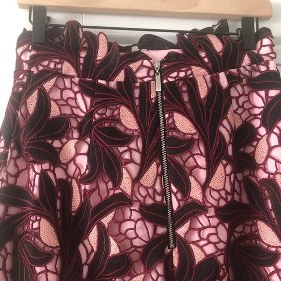 ELLIATT Shakespeare Pink Asymmetrical Hem Mini Skirt Revolve Sz Large NEW - Picture 6 of 9